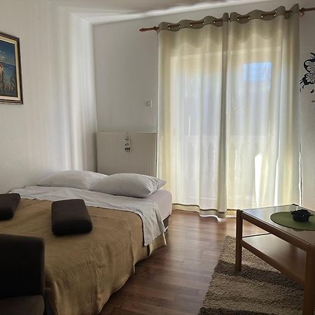 Apartment & Apartment Studio Dezeljin Senj  Esterno foto
