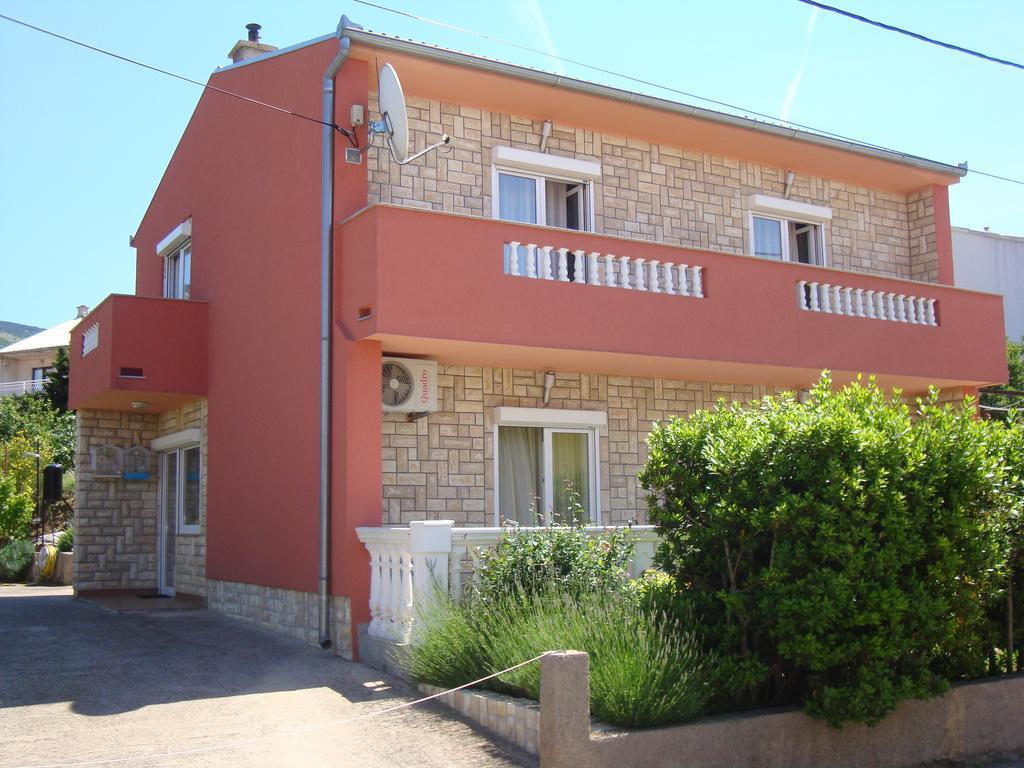 Apartment & Apartment Studio Dezeljin Senj  Camera foto