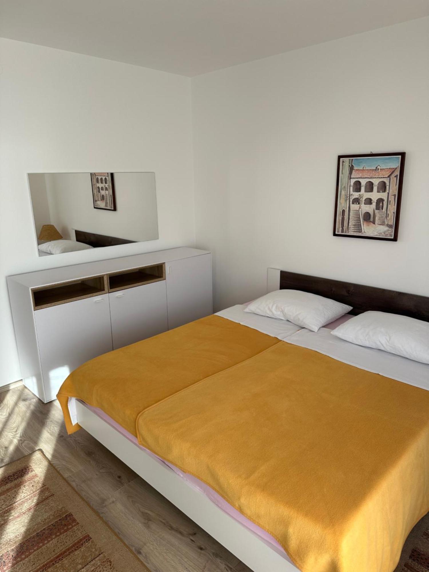 Apartment & Apartment Studio Dezeljin Senj  Esterno foto