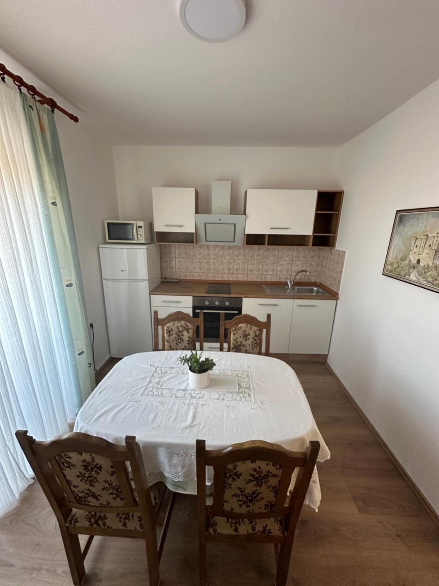 Apartment & Apartment Studio Dezeljin Senj  Esterno foto